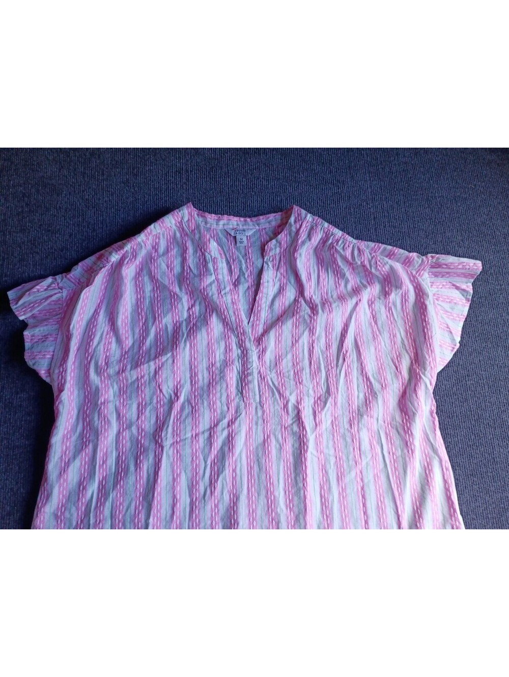 Crown & Ivy Pink and White Striped Short Sleeve Blouse Size M